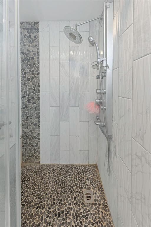 1819 SHORE DRIVE S 318 photo 25