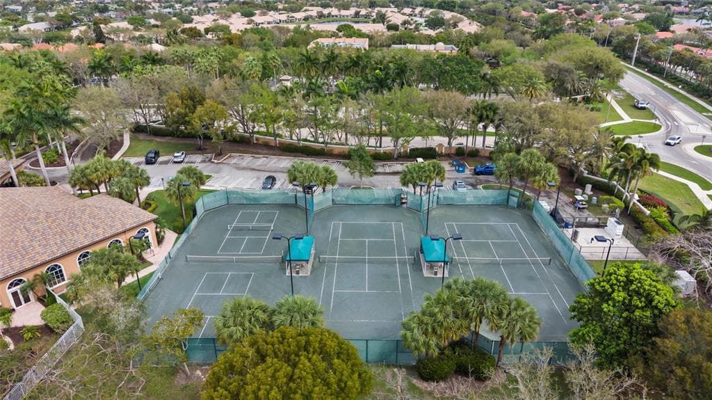 7548 CAPRIO DRIVE photo 25
