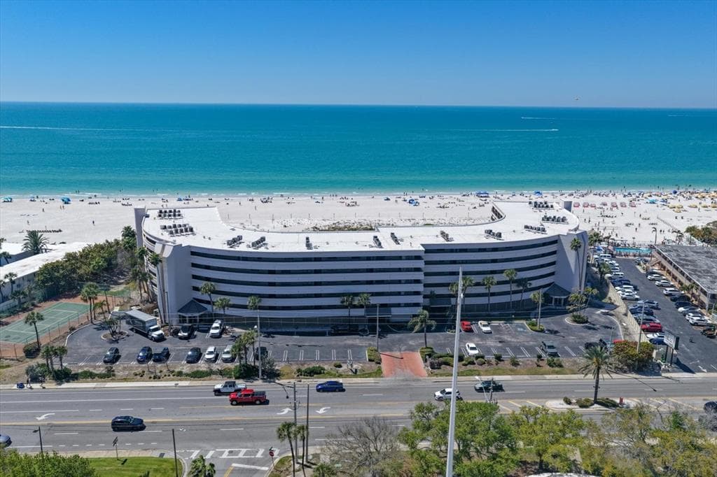 4450 GULF BOULEVARD 110 photo 2