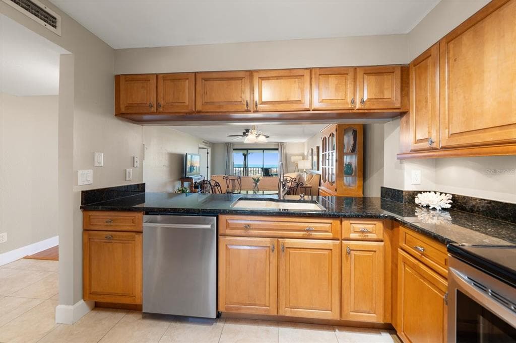 4450 GULF BOULEVARD 110 photo 12