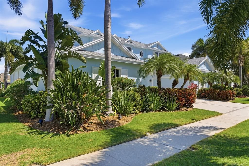 715 ISLEBAY DRIVE photo 2
