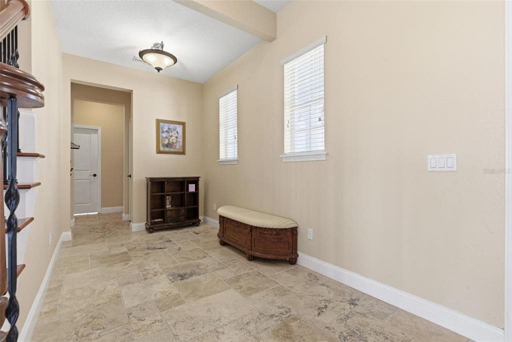 715 ISLEBAY DRIVE photo 9