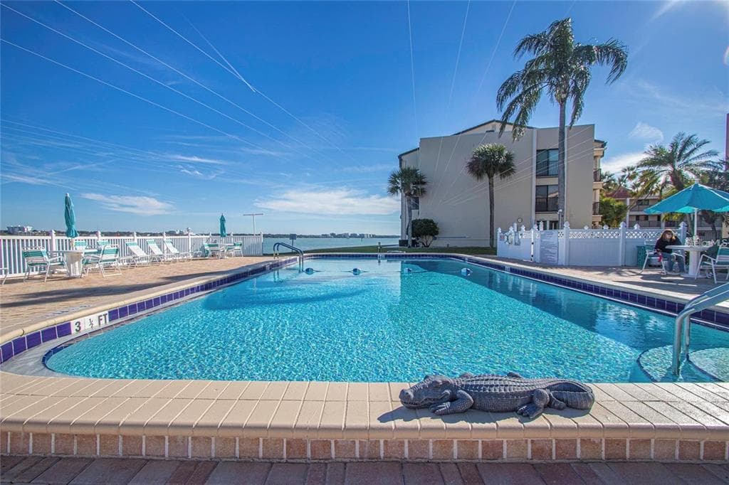 845 S GULFVIEW BOULEVARD 110 photo 18