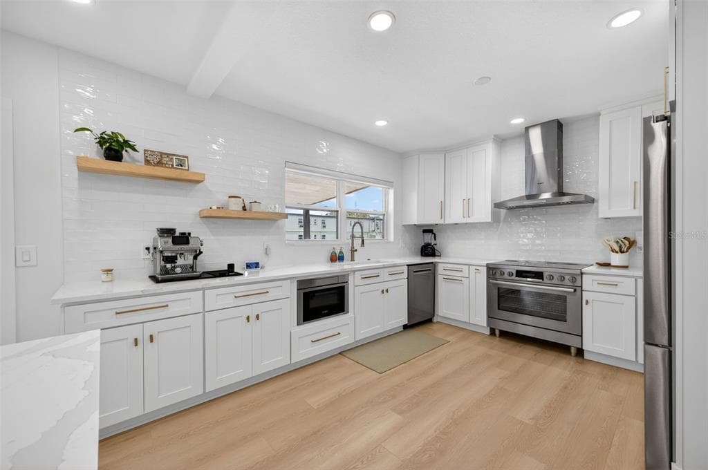 1866 VENETIAN POINT DRIVE photo 12