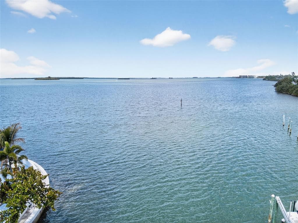 1866 VENETIAN POINT DRIVE 3