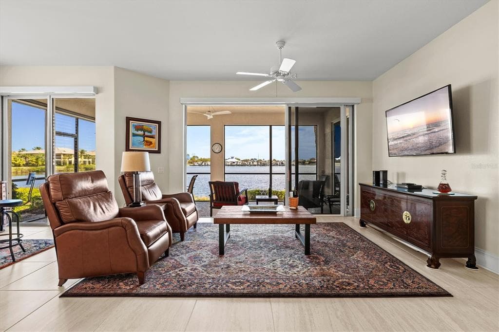 1135 RIVERSCAPE STREET 1135 photo 22