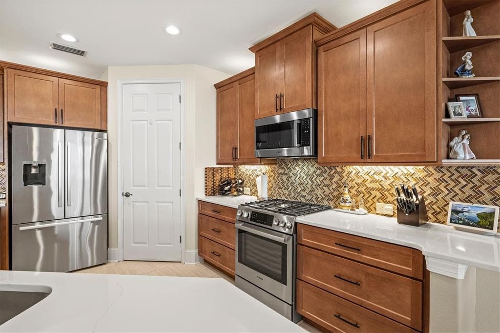 1135 RIVERSCAPE STREET 1135 photo 15