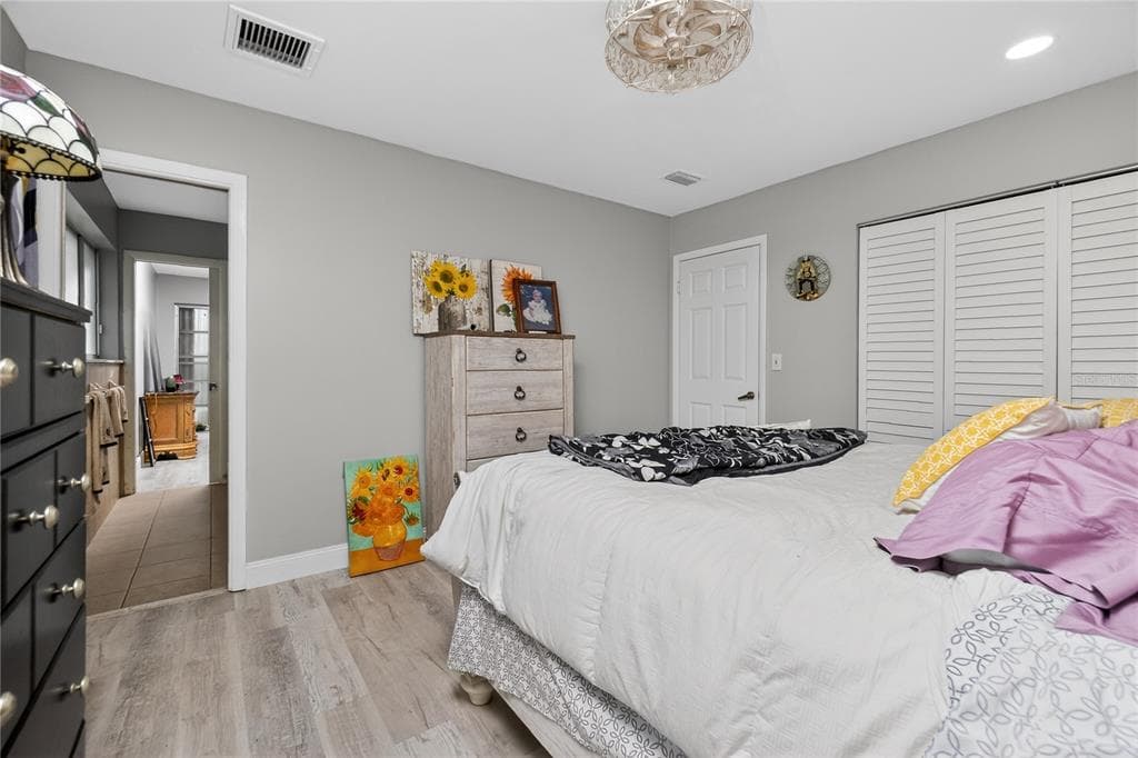 117 BEDFORD DRIVE NE photo 25