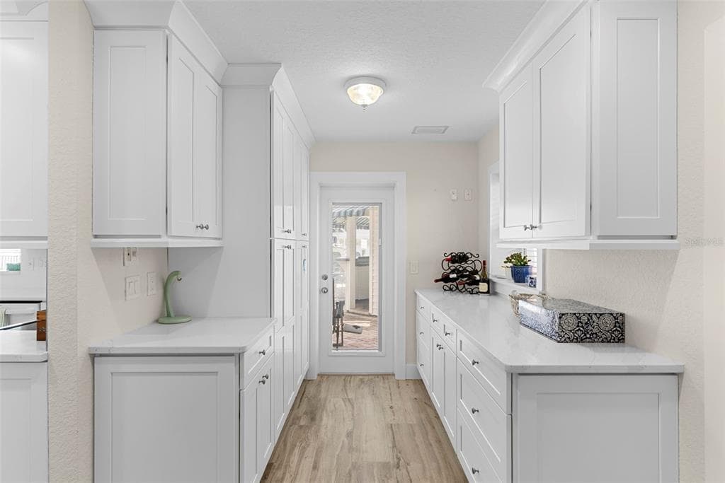 11445 9TH STREET E photo 23