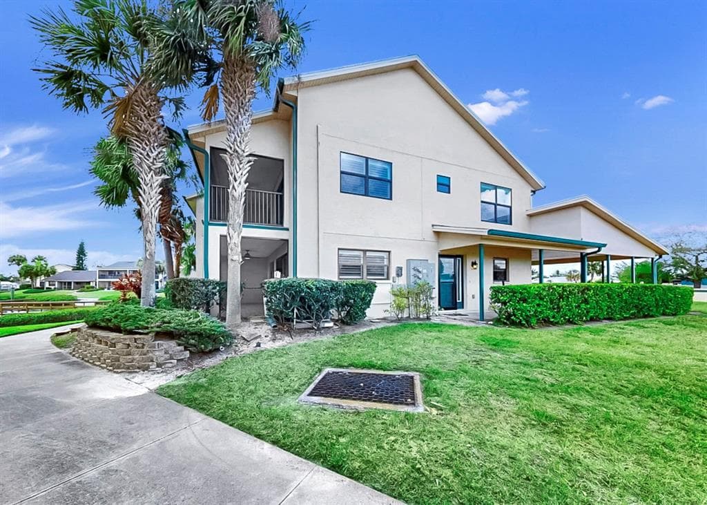 626 YARDARM DRIVE 13 photo 8