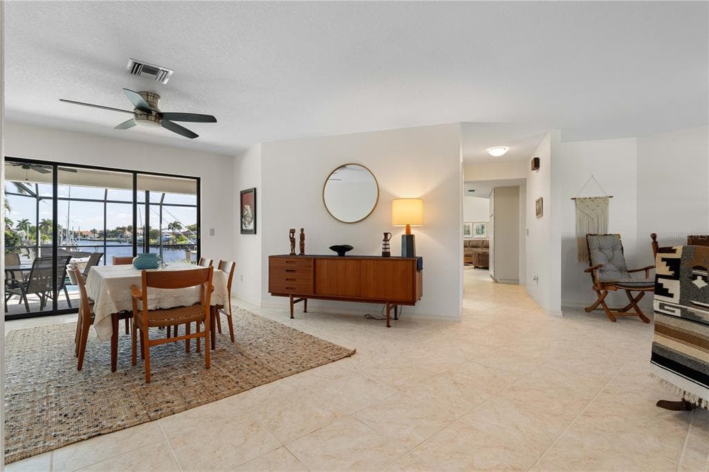 308 COLONY POINT DRIVE photo 3