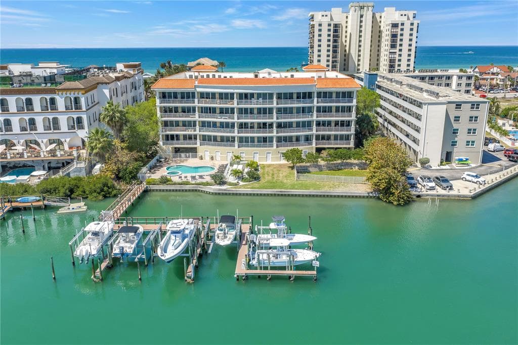 3805 GULF BOULEVARD 205 photo 2