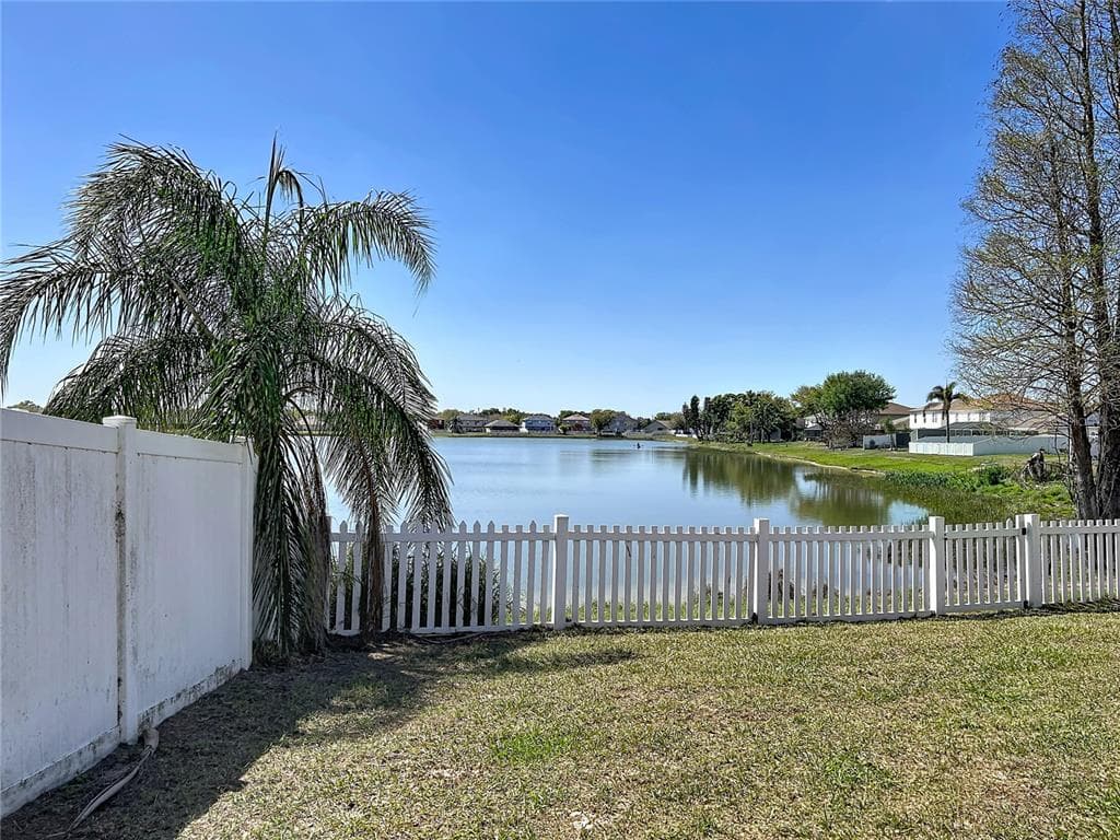12803 LAKE VISTA DRIVE photo 6