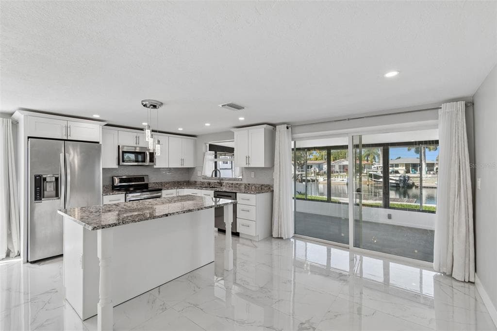 4931 POMPANO DRIVE photo 15