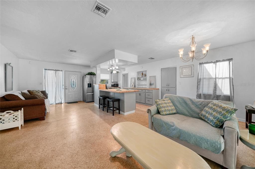 21249 HIGGS DRIVE photo 6