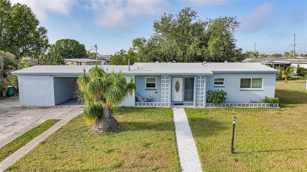 21249 HIGGS DRIVE photo 3