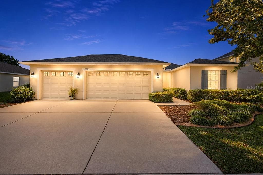 5325 SANDY SHELL DRIVE photo 1