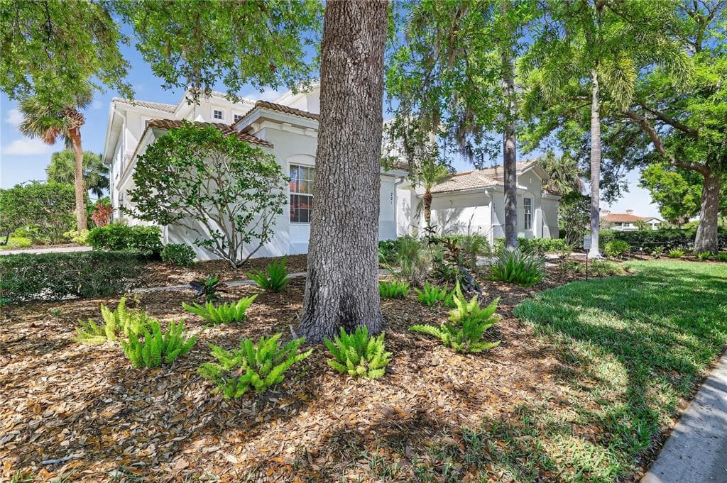 926 RIVER BASIN COURT 101 photo 3