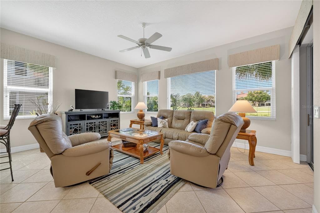 926 RIVER BASIN COURT 101 photo 20
