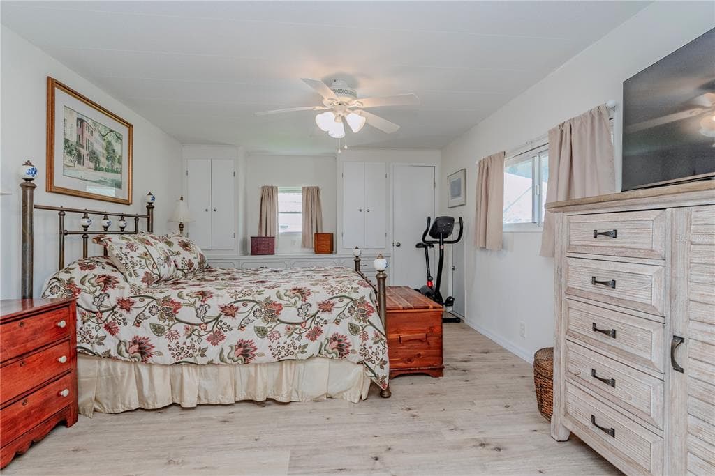 4851 W GANDY BOULEVARD 23C photo 17