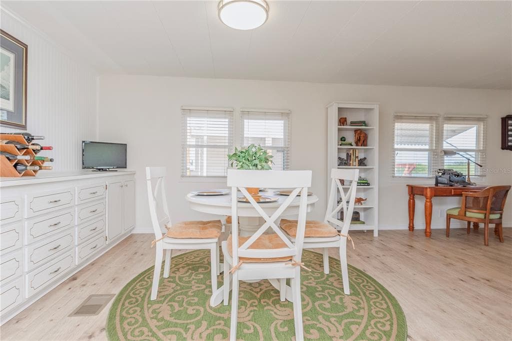 4851 W GANDY BOULEVARD 23C photo 7