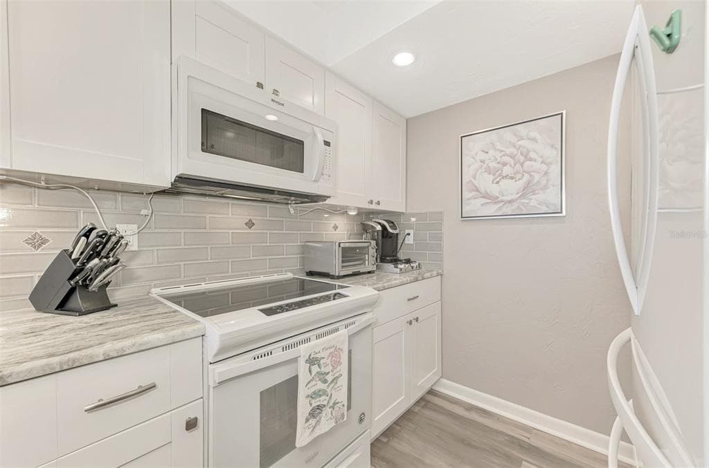 631 ALHAMBRA ROAD 1004 photo 17