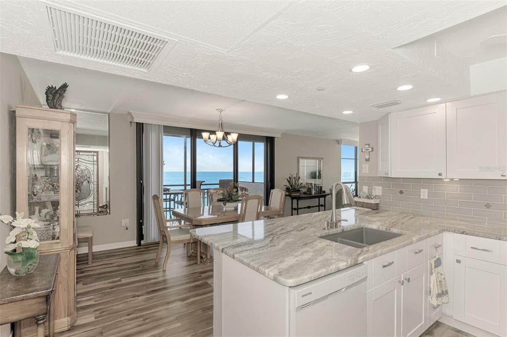 631 ALHAMBRA ROAD 1004 photo 11