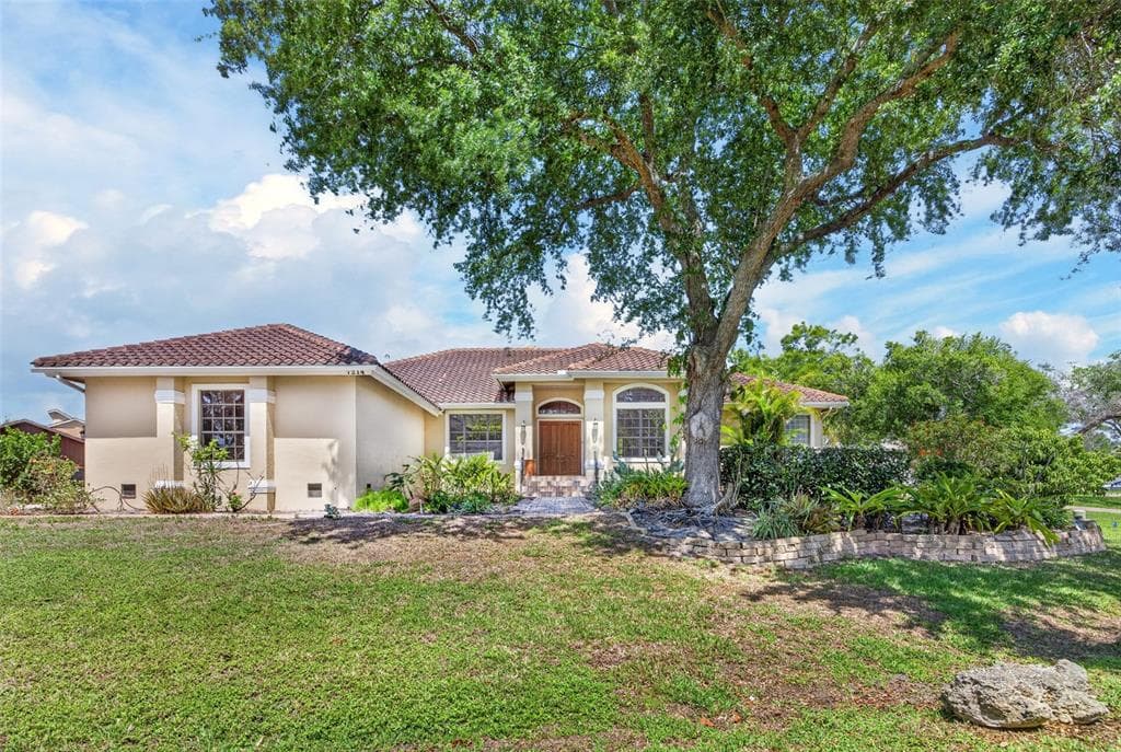 7214 HENDRY CREEK DRIVE photo 1