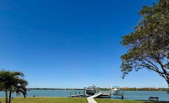 584 CRYSTAL DRIVE photo 1