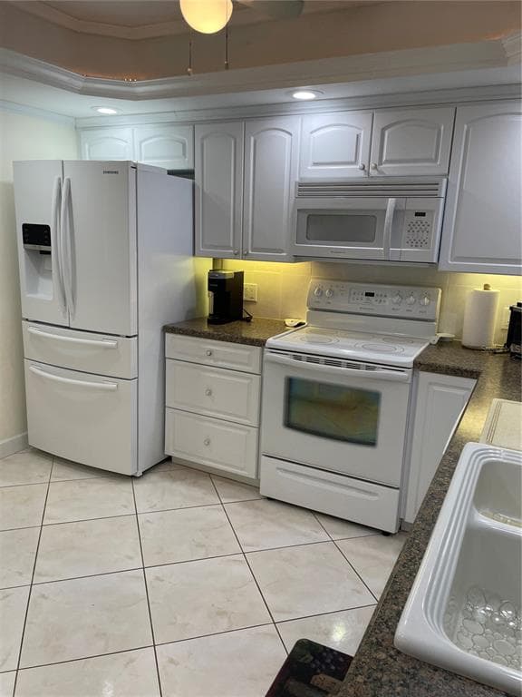 895 S GULFVIEW BOULEVARD 303 photo 17