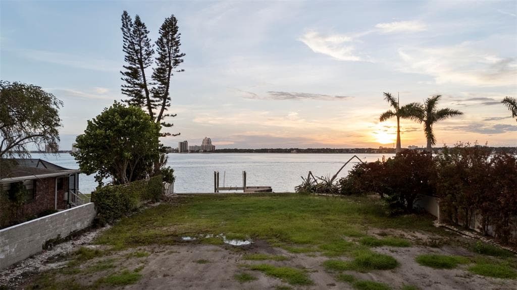 214 BLANCA AVENUE photo 20