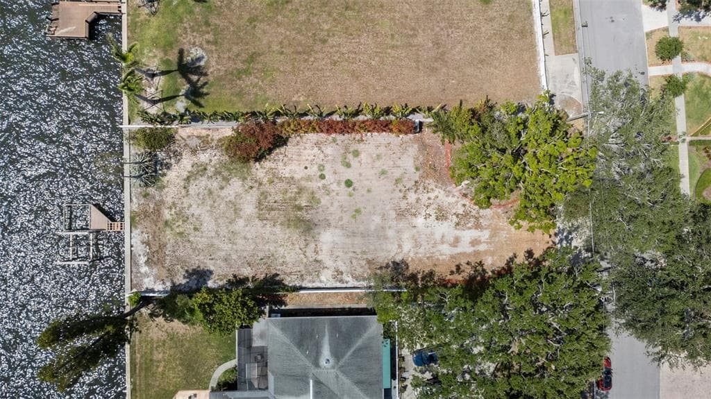 214 BLANCA AVENUE photo 14