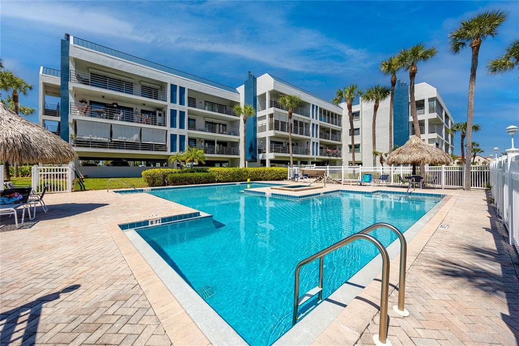 363 PINELLAS BAYWAY S 48 photo 3