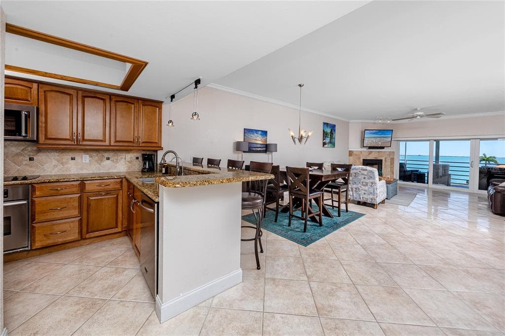 363 PINELLAS BAYWAY S 48 photo 5