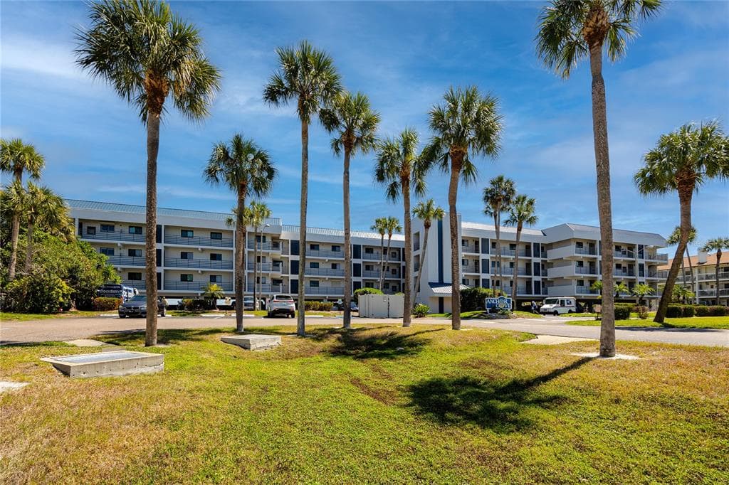 363 PINELLAS BAYWAY S 48 photo 4