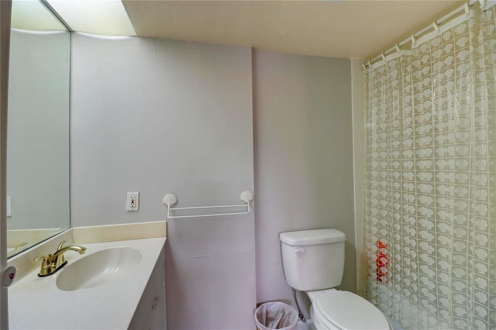 4260 SE 20TH PLACE 801 photo 14