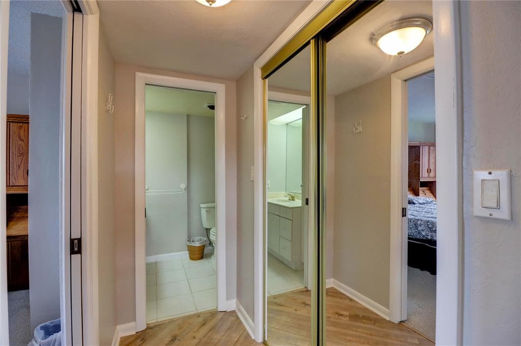 4260 SE 20TH PLACE 801 photo 11