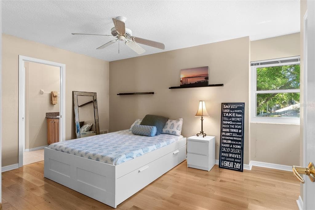 4731 COCONUT PALM CIRCLE NE photo 25
