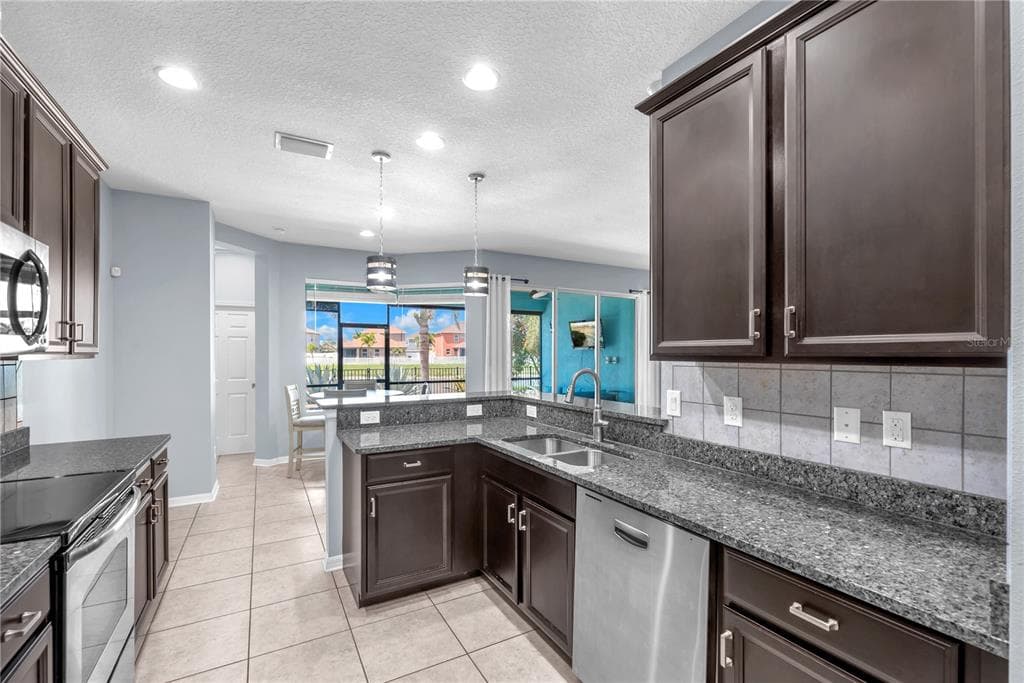 11236 77TH STREET E photo 6