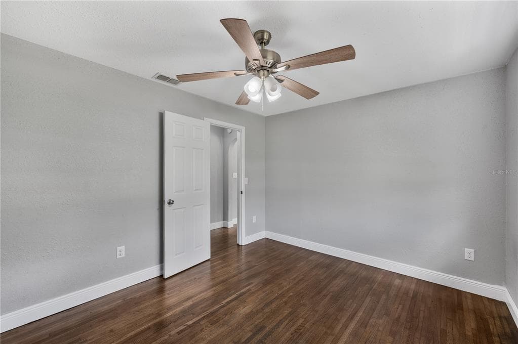 510 WINDERMERE DRIVE photo 9