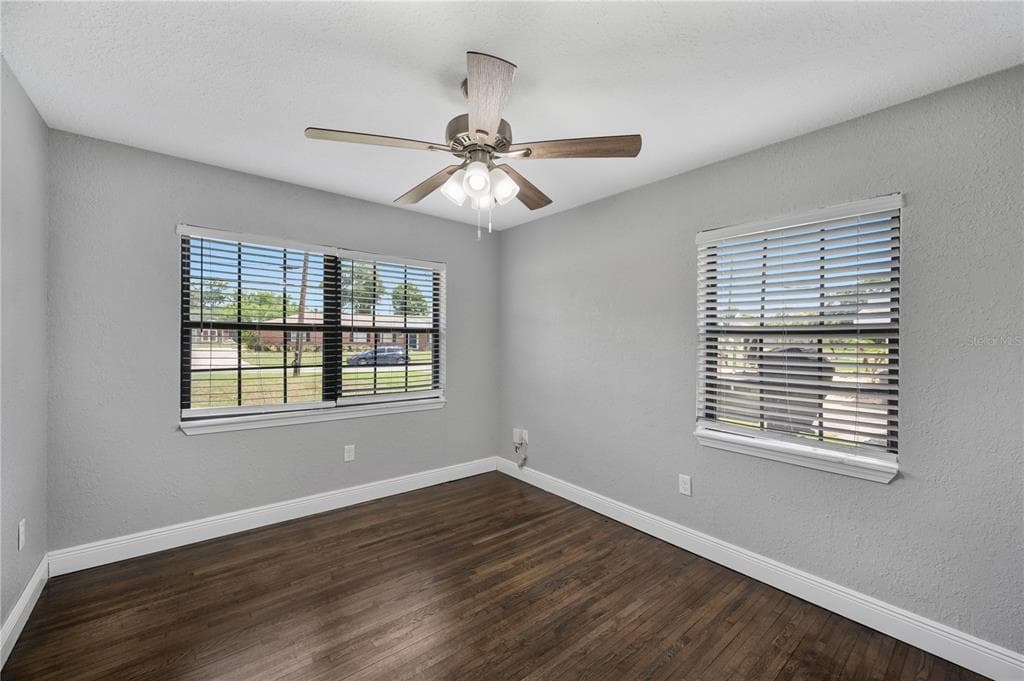 510 WINDERMERE DRIVE photo 24