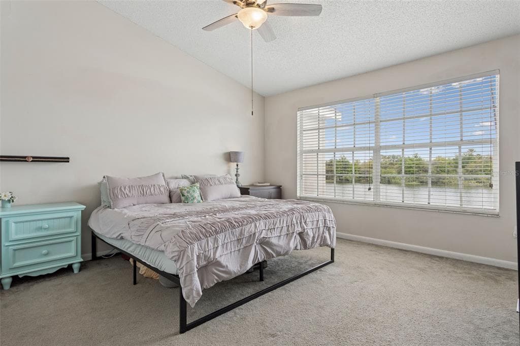 425 KENSINGTON LAKE CIRCLE photo 16