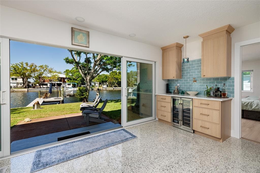 9298 SUN ISLE DRIVE NE photo 15