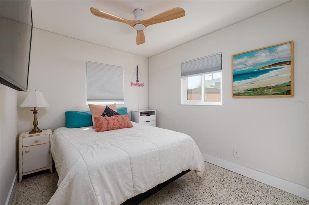 9298 SUN ISLE DRIVE NE photo 25