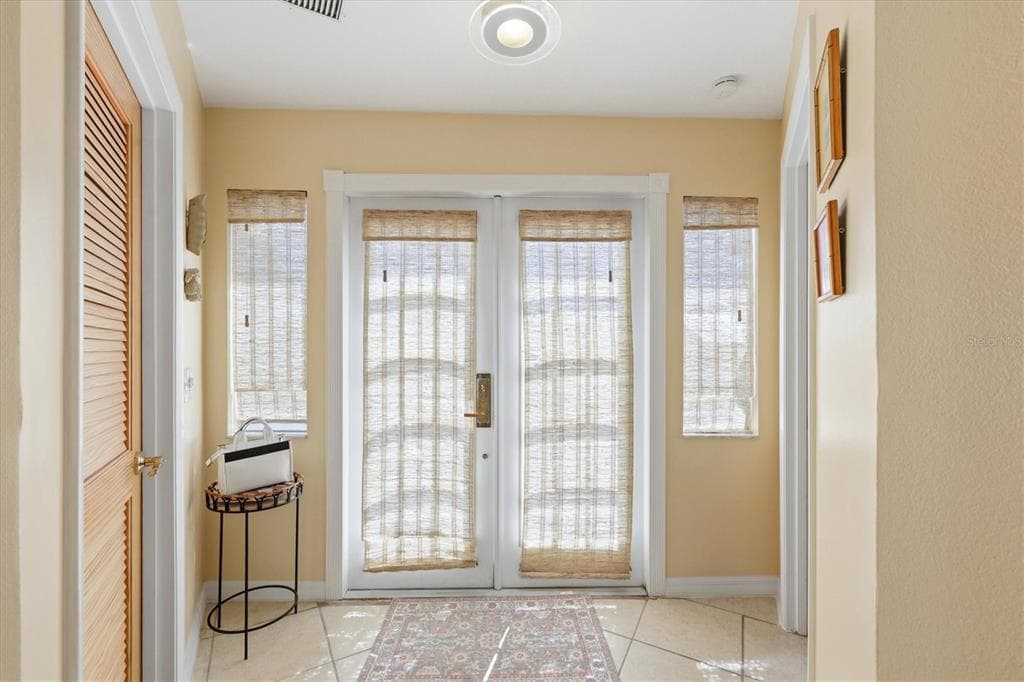 1052 KANT STREET photo 7