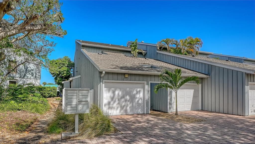 1249 DOCKSIDE PLACE #110 1
