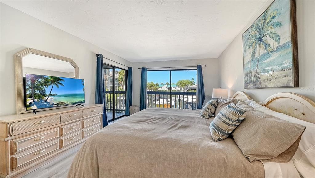 1249 DOCKSIDE PLACE 110 photo 20