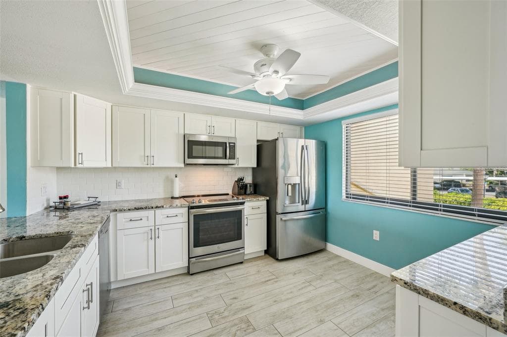 7520 SUNSHINE SKYWAY LANE S T18 photo 24