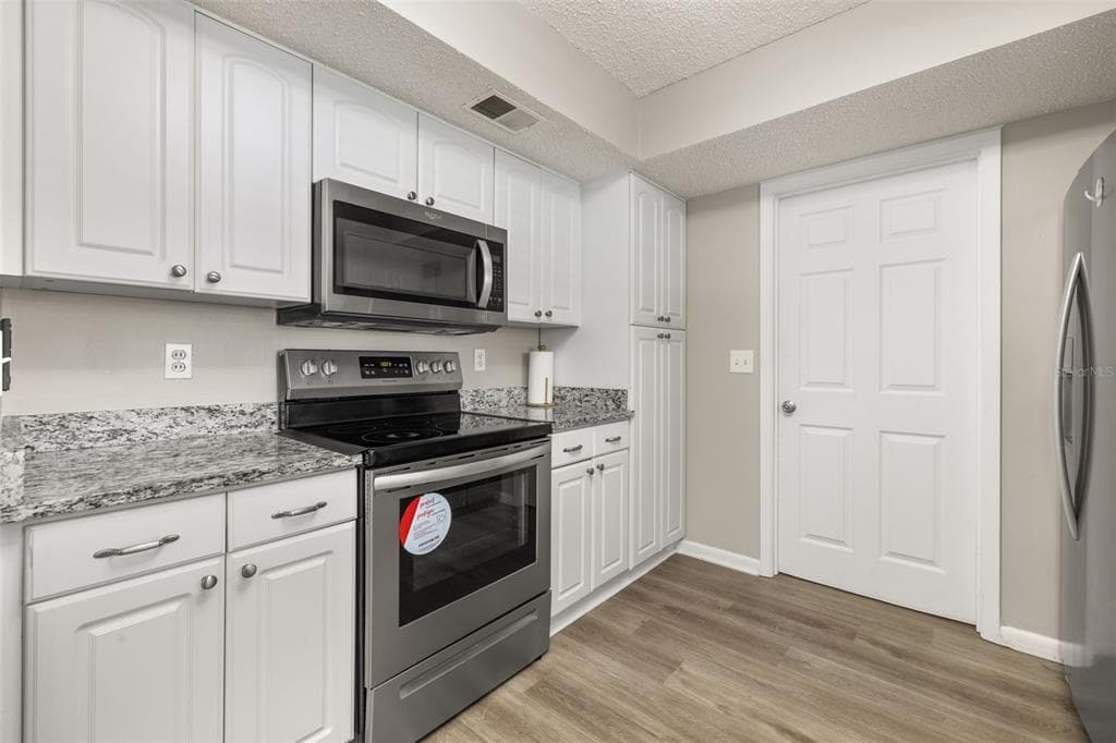 2 CLAYMONT COURT S photo 23