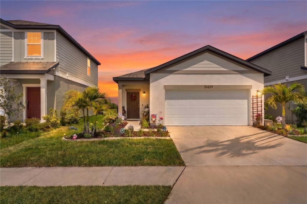 10459 LADYBUG COVE photo 1